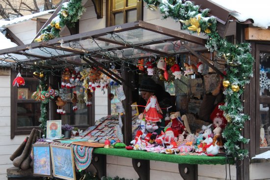 На «Рождественской ярмарке» посетителей встретят Дед Мороз и хаски